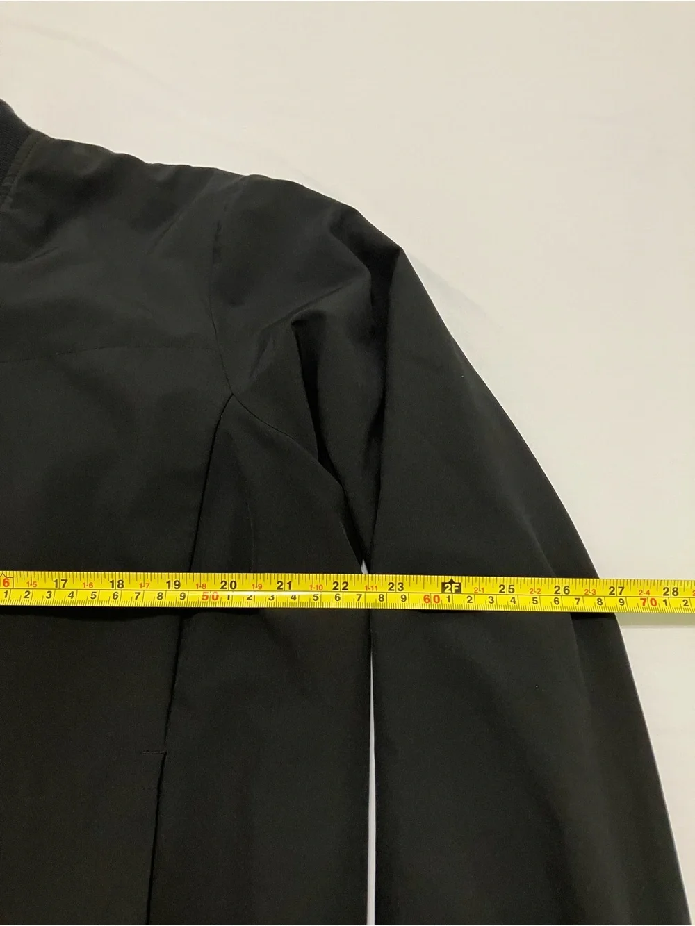 Banana Republic Men's Black Zip-Up Sweater Jacket